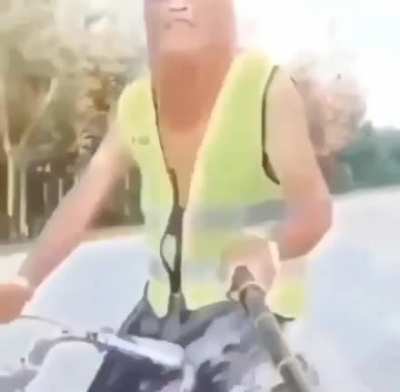 Cursed_neck