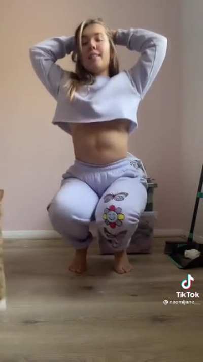 Underboob