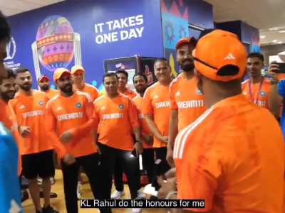 The fielding coach caught everyone by surprise when he displayed the winner on the big screen.&nbsp;