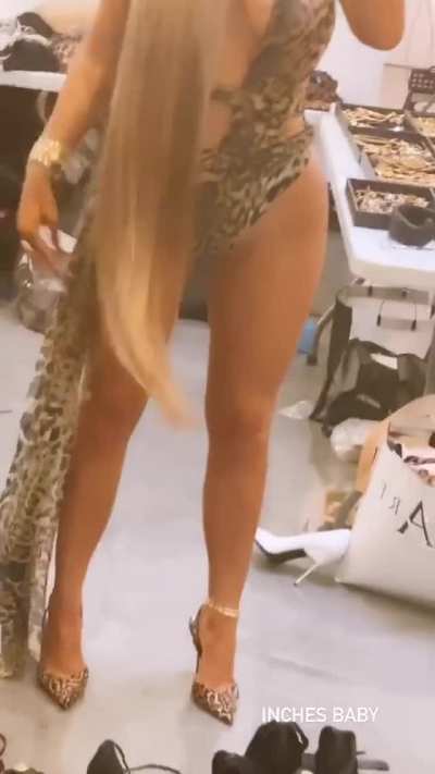 WOW (GFY)