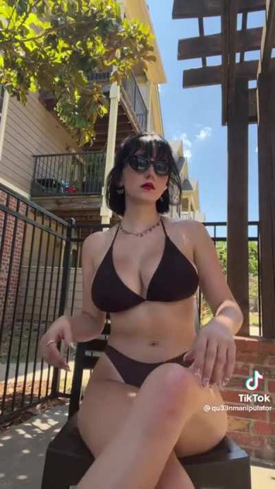 @qu33nmanipulator