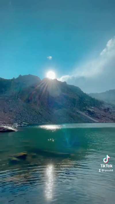 Amazing Clear Lake