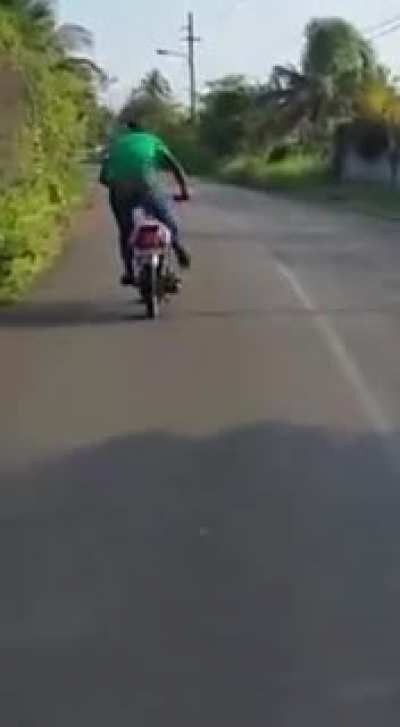 Dude thought he was Usian Bolt.