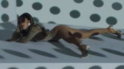 Ariana Grande is begging to get railed in this position