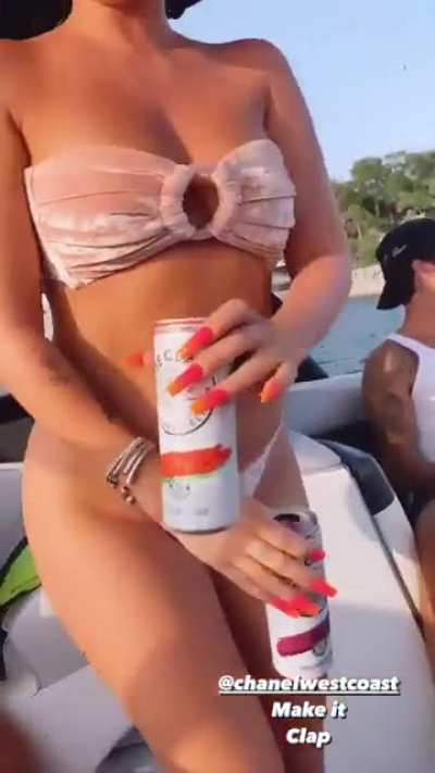 🤪🍑