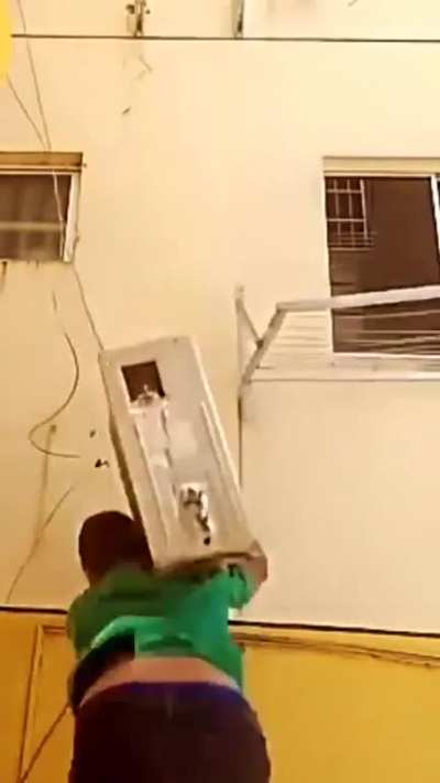 Carrying an AC on a sketchy ladder