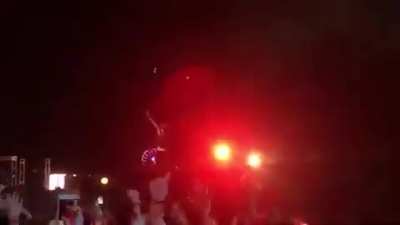 Travis brings out carti for shoota and love hurts ❤️