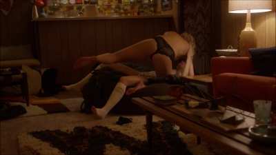Malin Akerman &amp;amp; Kate Micucci - Easy (2016)