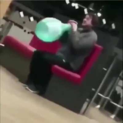 Man pops massive balloon
