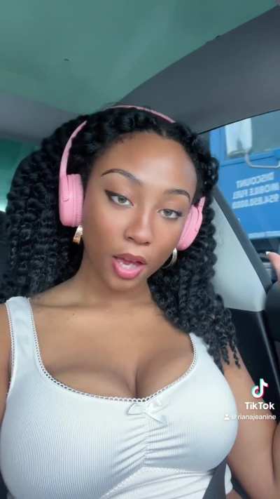 @rianajeanine