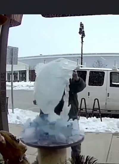To be fair, that didn&rsquo;t look like the sturdiest of ice sculptures.