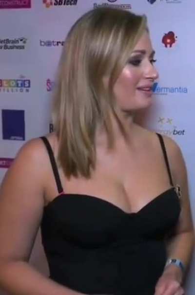 Hayley McQueen 