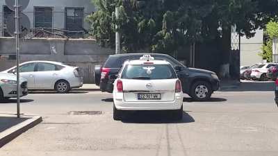 Много чего видал но наци-грузин с даст ист райхом в центре Тбилиси.... Поржал знатно...