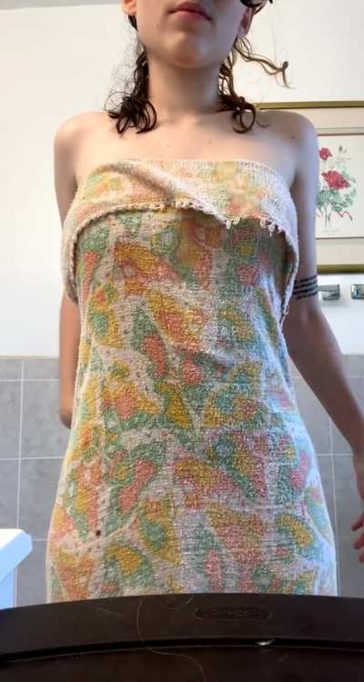 Oops, my towel fell&hellip;