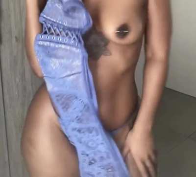 😁