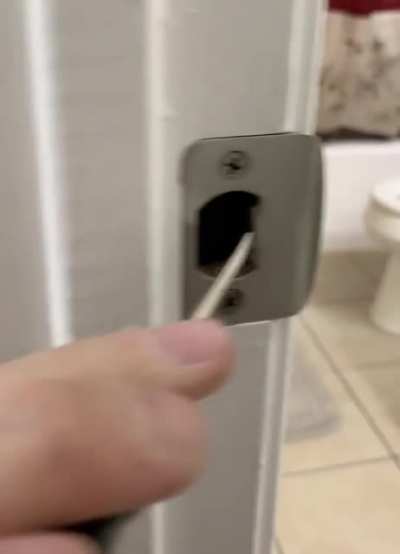 So, there&rsquo;s an adjustment for loose doors. I never knew about this!