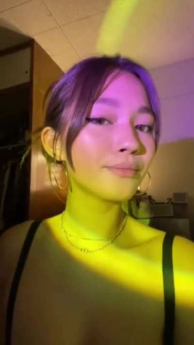 Pretty Lily Chee