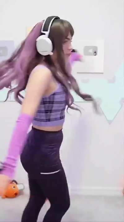 🍑😈🍑😈