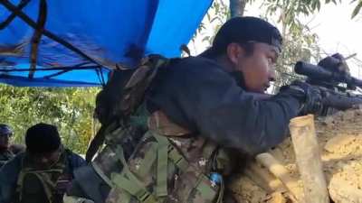 Lee&ndash;Enfield Rifles With Scope: Tribals Defending their villages from Meitei's in Manipur, India