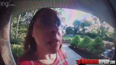 Door dasher Karen takes back the food because of an $8 tip