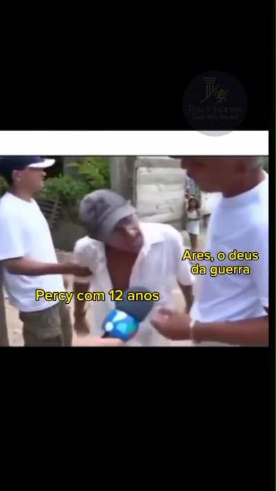 Percy: Idai, não me importo quem você seja! Crédito: IG - @percyjackson_cade.meu.satiro