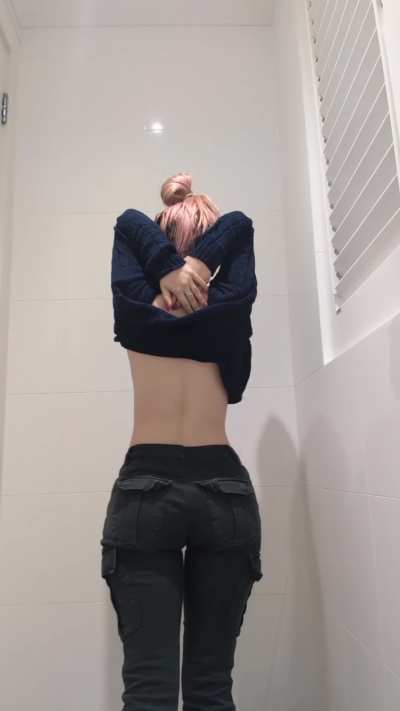 Glad my flat mates don't know that im inside you're walls rn ෆ⁠╹⁠ ⁠.̮⁠ ⁠╹⁠ෆ