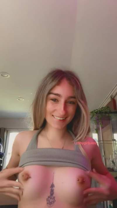 I haven’t posted in here in forever so hi again🥰