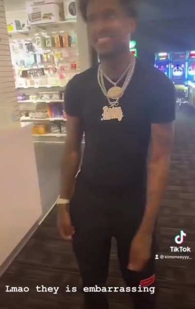 Helll naaawww Lil Reese i catch yo ass lol 😂