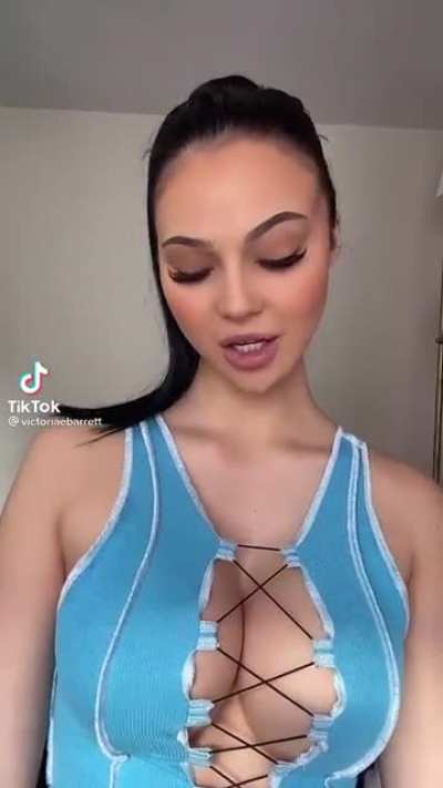Victoria Barret&rsquo;s absolute deliciousness 🤤