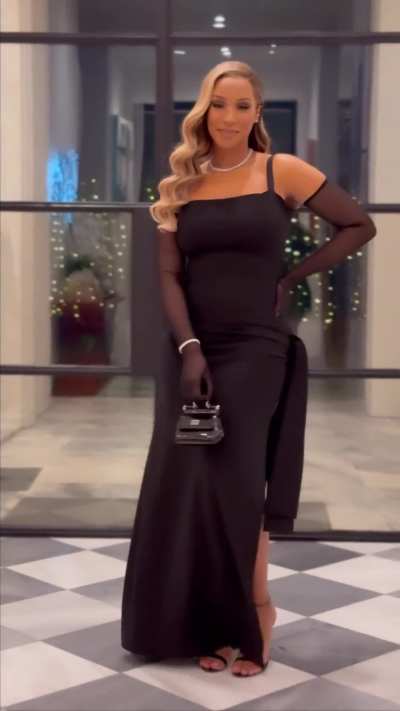Savannah James