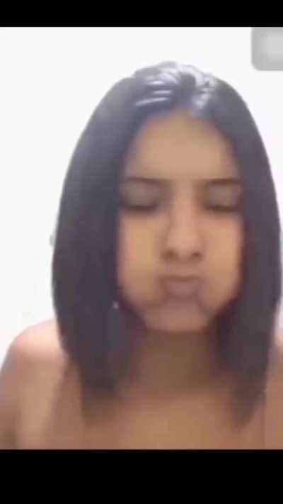 😈