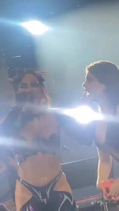 O rab&atilde;o da Anitta 🍑🔥🔥