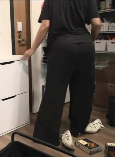 👀