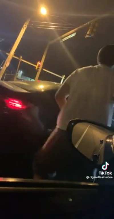 Uber driver assaults someone midway through the trip