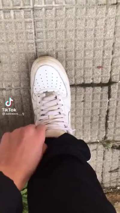 Au