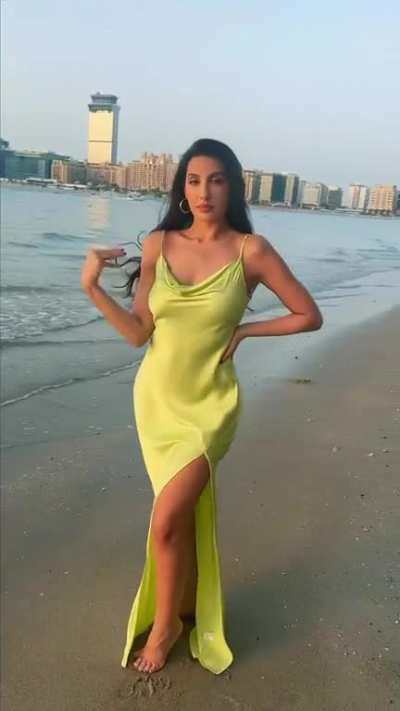 nipeelssss and that ass 😍😍