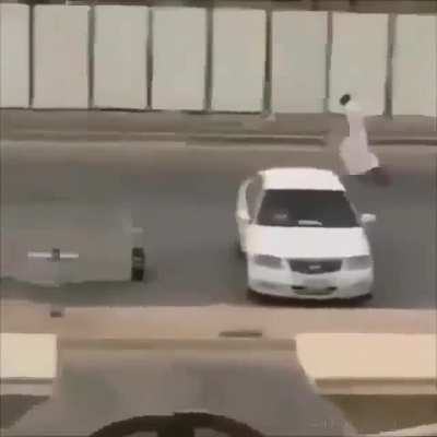 Volvi, aqu&iacute; les traigo el cosplay del crepeer o.0