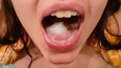 Get ready, you're next! I wanna taste and swallow all of your warm load 😘