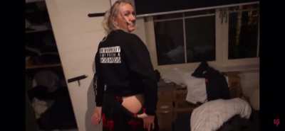 😍🍑😍