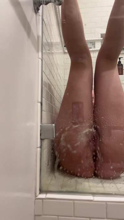 I really want to try pissing on someone’s face