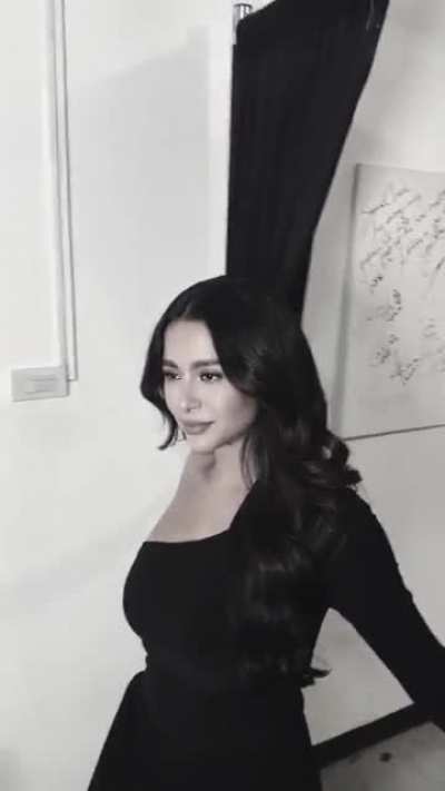 Yassi Pressman