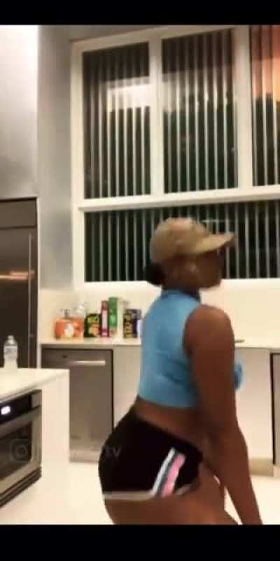 @theestallion Megan thee stallion