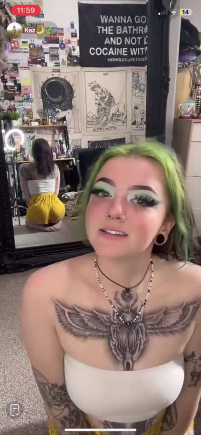 Waiting for the &ldquo;you can barely see her feet&rdquo;