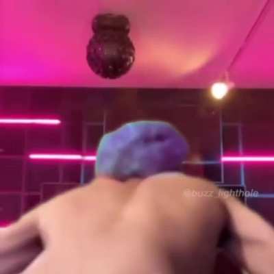 POV: You're a str*gg*t but you hear Drum Go Dum in-game and it sounds kind of catchy