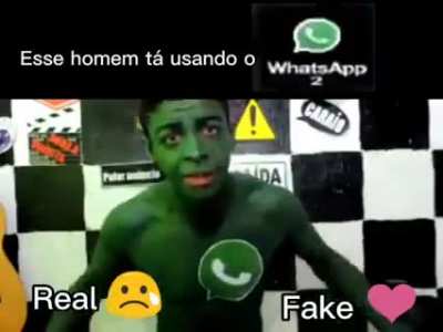 ele est&aacute; usando o whatsapp 2 ???