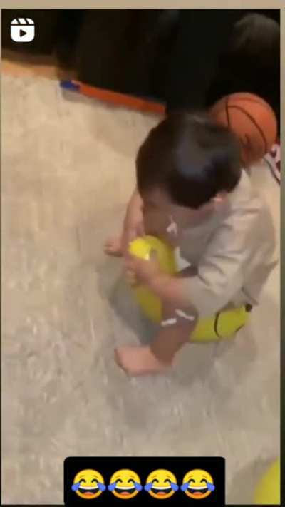 Whose childhood is this lmao 🤣🤣