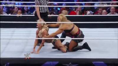 Kelly Kelly&rsquo;s face and sounds as she is getting dominated by Beth Phoenix 😈