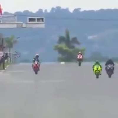 Miss&atilde;o estranha essa que a ordem t&aacute; passando