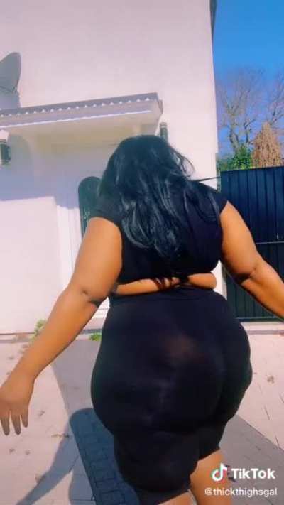 Juicy 🍑🍑🤪