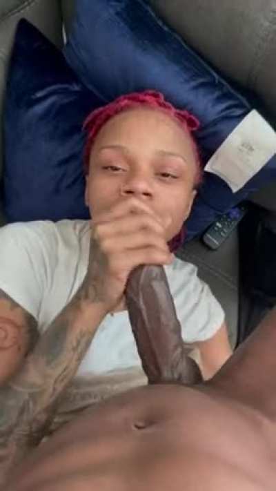 👀